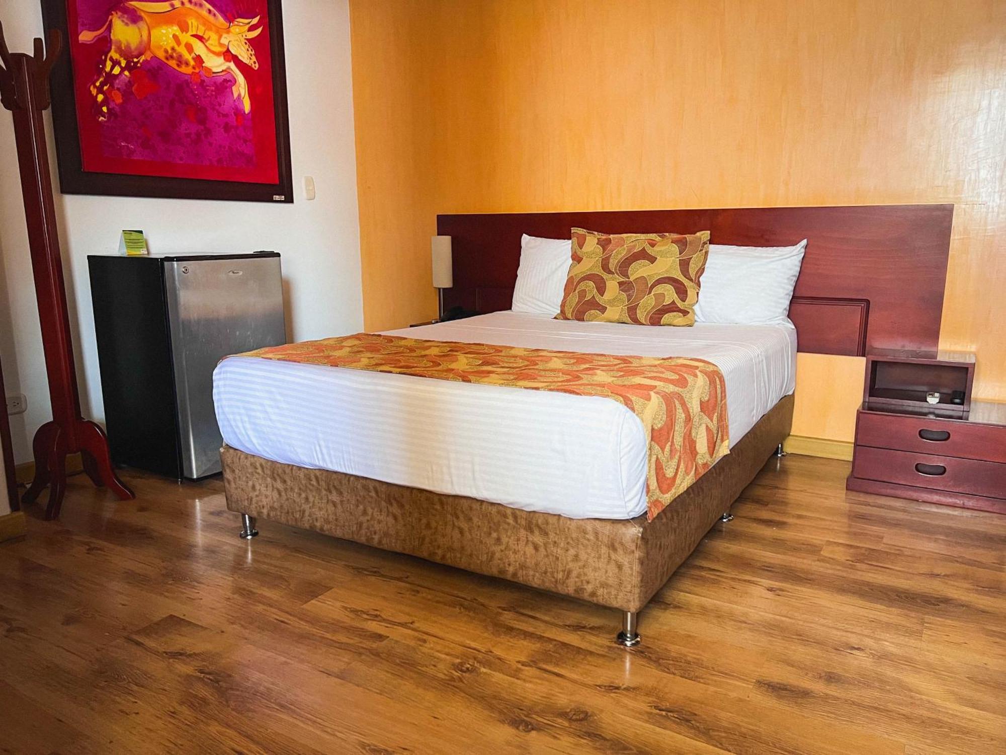 Hotel Luxor Pereira Ngoại thất bức ảnh